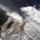 Illustration for article titled Breathtaking Photos of Four Volcanoes Erupting Simultaneously in Russia